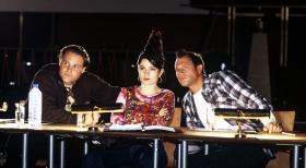 Bei einer solch knallharten Jury hätten selbst die "No Angels" nichts zu lachen gehabt. Aber wer weiß? (Mirco Reseg, l., Emily Wood, M., und Hanno Friedrich, r.) © Sat.1