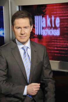 "AKTE Schicksal"-Moderator Ulrich Meyer © Sat.1