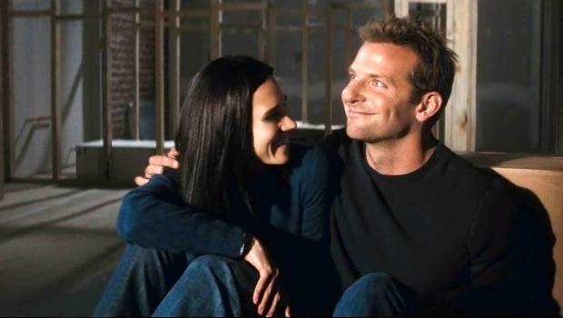 Er steht einfach nicht auf Dich - Ben (Bradley Cooper, r.) steckt in einer öden Ehe mit Janine (Jennifer Connelly, l.) fest und sehnt sich nach Abwechslung ... © Warner Brother