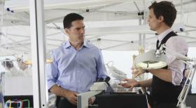 Criminal Minds - In Florida wartet ein neuer Fall auf Hotch (Thomas Gibson, l.), Reid (Matthew Gray Gubler, r.) und das restliche Team ... © ABC Studios