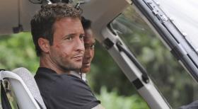 Hawaii Five-0 - Kämpfen gemeinsam gegen die japanische Yakuza: Steve (Alex O'Loughlin, l.) und sein Erzfeind Wo Fat (Mark Dacascos, r.) ... © TM &   CBS Studios Inc. All Rights Reserved.