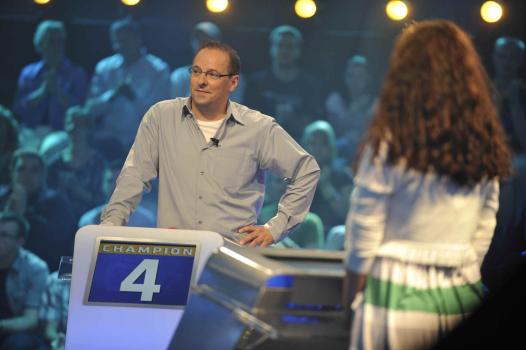 In "Das große Allgemeinwissensquiz" können die Kandidaten beweisen, was sie auf dem Kasten haben ... © SAT.1