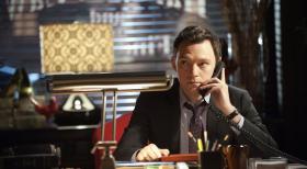 Harry's Law - Vertritt gemeinsam mit Rachael den Todeskandidaten Brian: Adam (Nathan Corddry) ... © Warner Bros. Television