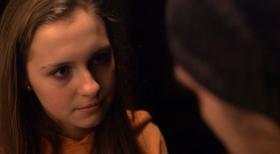 Patchwork Family - Käthe gerät außer Kontrolle: Der von Papa Michael auferlegte Hausarrest stößt bei ihr auf Widerstand - mit dramatischen Folgen ... © SAT. 1