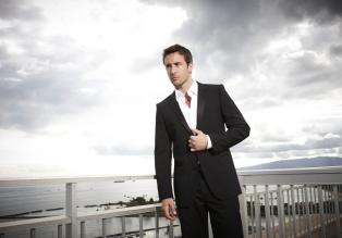 (1. Staffel) - Detective Steve McGarrett (Alex O'Loughlin) und sein Team kämpfen gegen das organisierte Verbrechen auf den sonnenverwöhnten Stränden von Hawaii ... © TM &   2010 CBS Studios Inc. All Rights Reserved.