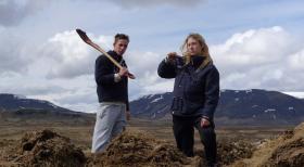 Die strengsten Eltern der Welt - Auf Island bekommen Danny (l.) und Jasmin (r.) die Chance, ihr Leben zu verändern. Doch werden sie sie nutzen? © kabel eins