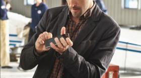 Elementary - Versucht, einen neuen Mordfall zu lösen: Sherlock Holmes (Jonny Lee Miller) ... © CBS Television