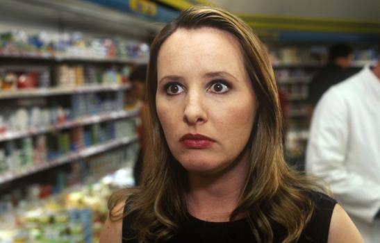 Lassen Sie sich nicht verwirren! Dieser Supermarkt bietet nur allerbeste Ware an! (Nina Vorbrodt) © Sat.1