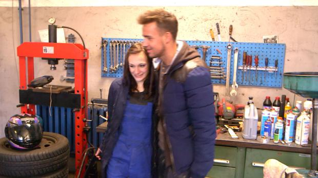 SAT.1 Patchwork Family - Verstehen sich sehr gut: Juri (r.) und Antonia (l.) ... ©...