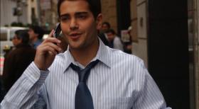 Call Center - Bei Anruf Liebe