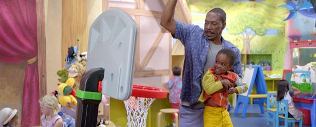 Der Kindergarten Daddy - Bei Charlie (Eddie Murphy, vorne l.) dürfen die Kinder, Kinder sein ... © 2004 Sony Pictures Television International. All Rights Reserved.