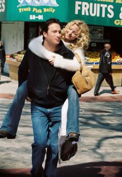 Liebe auf Umwegen - Nach dem Tod ihrer Schwester ändert sich Helens (Kate Hudson, r.) Leben schlagartig. Doch zum Glück freundet sie sich mit einem Pastor Dan Parker (John Corbett, l.) an, der sie tatkräftig unterstützt ... © Touchstone Pictures. All rights reserved