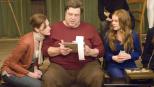 Shopaholic - Die Schnäppchenjägerin - Machen sich Sorgen um Rebecca (Isla Fisher, r.), die wegen ihrer Kaufsucht, in finanziellen Schwierigkeiten steckt: Ihr Vater Graham (John Goodman, M.) und ihre Schwester Jane Bloomwood (Joan Cusack, l.) ... © Touchstone Pictures and Jerry Bruckheimer, Inc. All Rights Reserved
