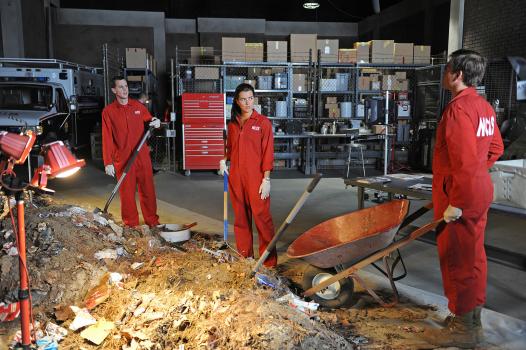 Navy CIS - Ein neuer Fall beschäftigt Ziva (Cote de Pablo, M.), Tony (Michael Weatherly, r.) und McGee (Sean Murray, l.) ... © CBS Television