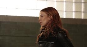 Unforgettable - Untersucht, einen neuen Mordfall und bekommt dabei ungewöhnliche Unterstützung: Carrie (Poppy Montgomery) ... © 2011 CBS Broadcasting Inc. All Rights Reserved.