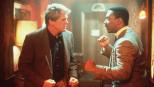 Wie so oft ist eine deftige Prügelei der Beginn einer wunderbaren Freundschaft: Der elegante, schwarze Gauner Reggie (Eddie Murphy, r.) ist nicht besonders erpicht darauf, wieder mit dem schludrigen, weißen Cop Jack (Nick Nolte, l.) zusammenzuarbeiten ... © Paramount Pictures Wie so oft ist eine deftige Prügelei der Beginn einer wunderbaren Freundschaft: Der elegante, schwarze Gauner Reggie (Eddie Murphy, r.) ist nicht besonders erpicht darauf, wieder mit dem schludrigen, weißen Cop Jack (Nick Nolte, l.) zusammenzuarbeiten ... © Paramount Pictures