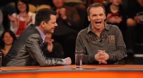 Ralf Schmitz (r.) dagegen ist begeistert von der Antwort Ingo Appelts (l.). © Sat.1