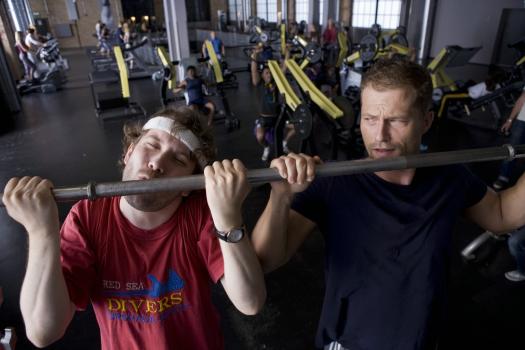 Männerherzen - Männerherzen - Beziehungsgeplagte Männer auf der Suche nach dem Sinn des Lebens: Günther (Christian Ulmen, l.) und Jerome (Til Schweiger, r.) ... © Warner Brothers
