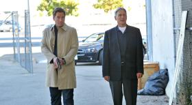Navy CIS - Ein neuer Fall wartet auf Gibbs (Mark Harmon, r.) und Tony (Michael Weatherly, l.) ... © CBS Television