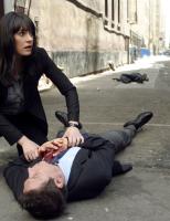 Im Visier des Täters: Emily Prentiss (Paget Brewster, l.) und Detective Cooper (Erik Palladino, r.) ... © Touchstone Television