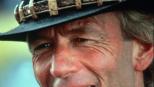 Crocodile Dundee II - Der australische Buschläufer Mick 'Crocodile' Dundee (Paul Hogan), von der hübschen Reporterin Sue Charlton in den Dschungel New Yorks gelockt, fängt gerade an, sich wohl zu fühlen, als eine Gruppe von Gangstern ihm Ärger macht ... © Paramount Pictures
