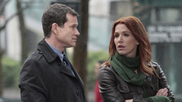 Sony Pictures Television Inc. All Rights Reserved. Unforgettable - Carrie Wells (Poppy Montgomery, r.) hat Hyperthymesia, ein se...