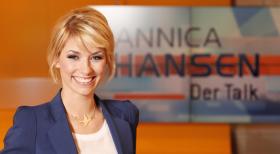 Annica Hansen - Der Talk - Hier gehen alle auf Konfrontationskurs - sogar die Moderatorin: In dem neuen Talk-Format "Annica Hansen - Der Talk" bezieht Moderatorin Annica Hansen klare Stellung zu den diskutierten Themen. © Benedikt Müller SAT.1