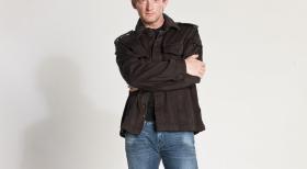 Primeval - Rückkehr der Urzeitmonster - (2. Staffel) - Nimmt erneut den Kampf mit den Killern aus verschiedenen Erdzeitaltern auf: Professor Cutter (Douglous Henshall) ... © ITV Plc