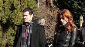 Unforgettable - Ein College Student wurde ermordet. Carrie (Poppy Montgomery, r.) und Al (Dylan Walsh, l.) machen sich sofort auf die Suche nach dem Mörder. Doch werden sie den Fall lösen können? © 2011 CBS Broadcasting Inc. All Rights Reserved.