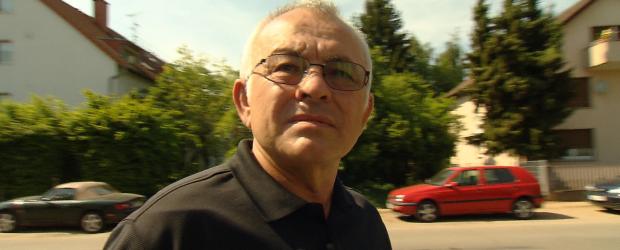 Jerzy Knapik hat ebenfalls ein Problem mit seiner Wohnung: Der 64-Jährige ist Opfer eines Mietprellers. Seit Monaten wartet der Besitzer einer Einzimmerwohnung auf die Mietzahlungen. Der Mieter ist untergetaucht ... © SAT.1