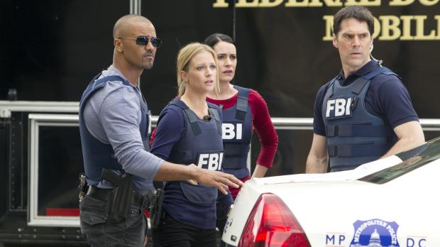 ABC Studios Ermitteln in einem neuen Fall: Morgan (Shemar Moore, l.), JJ (AJ Cook, 2.v.l....