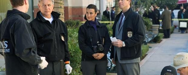 Ein neuer Fall wartet auf (v.l.n.r.) McGee (Sean Murray), Gibbs (Mark Harmon), Ziva (Cote de Pablo), Tony (Michael Weatherly), Jimmy (Brian Dietzen) und Ducky (David McCallum) ... © CBS Television