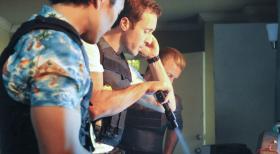 Hawaii Five-0 - Ermitteln in einem neuen Fall: Steve (Alex O'Loughlin, M.),  Danny (Scott Caan, r.) und Chin (Daniel Dae Kim, l.) ... © TM &   CBS Studios Inc. All Rights Reserved.