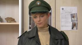 Schicksale - und plötzlich ist alles anders - Partizia kommt frisch von der Polizeischule und ist noch voller Ideale. Doch gleich ihr erster Einsatz wird zum Desaster ... © SAT.1