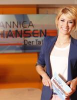 Annica Hansen - Der Talk - Hier gehen alle auf Konfrontationskurs - sogar die Moderatorin: In dem neuen Talk-Format "Annica Hansen - Der Talk" bezieht Moderatorin Annica Hansen klare Stellung zu den diskutierten Themen. © Benedikt Müller SAT.1
