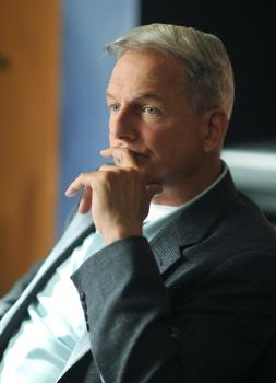 Navy CIS - Ein neuer Fall beschäftigt Gibbs (Mark Harmon) und sein Team ... © CBS Television