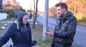 Patchwork Family - Endlich begreift Juri (r.) was Antonia (l.) durchmacht und versucht zu retten, was zu retten ist ... © SAT.1
