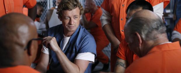 The Mentalist - Patrick Jane (Simon Baker) hat Red John getötet, doch niemand will ihm glauben. Er muss aus dem Gefängnis heraus organisieren, dass sich das Team des CBI seines Falls annimmt ... © Warner Bros. Television