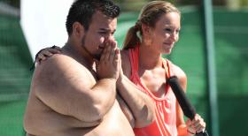 The Biggest Loser - Auf Sezer (l.) wartet eine große Herausforderung. Wird er sie mit Hilfe von Christine Theiss (r.) annehmen? © Enrique Cano SAT.1