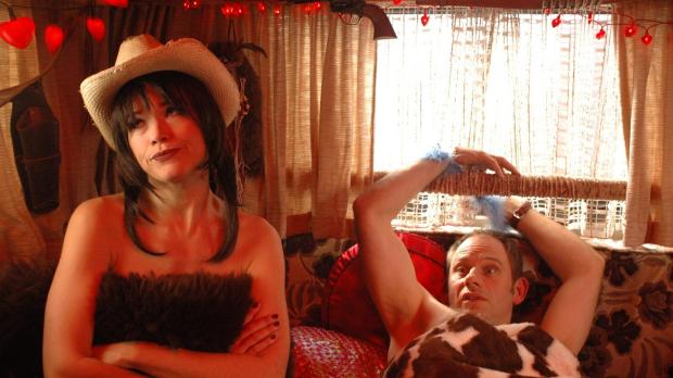 Martin Lässig Sat.1 Die Prostituierte Kay (Anke Engelke, l.) hat den Geschäftsmann Kai (Michael L...