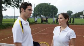 Das hat sich frau doch immer gewünscht, oder? Einen sportlichen Traumtypen, der auch mal Gefühle zeigen kann. Oder doch nicht? Vom Macho zum Frauen-Versteher und zurück! (Thomas M. Held, l. und Shirin Soraya, r.) © Sat.1