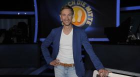 Ab durch die Mitte - Das schnellste Quiz der Welt - Das blitzschnelle Wissensduell "Ab durch die Mitte - Das schnellste Quiz der Welt" wird von Daniel Boschmann moderiert ... © Oliver S. SAT.1