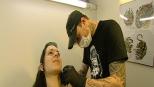 Die Piek-Asse vom Tattoo-Shop: SL@SH (r.) ... © SAT.1