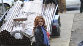 Unforgettable - Bei den Ermittlungen in einem neuen Mordfall: Carrie (Poppy Montgomery) ... © 2011 CBS Broadcasting Inc. All Rights Reserved.