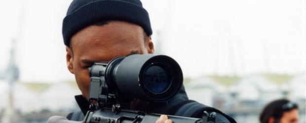 Special Unit AT 13 - Wettlauf mit dem Tod - Setzt sein Leben für die gerechtigkeit ein: Cooper (Colin Salmon) ... © 2001 atlas Film & TV Produktion GmbH