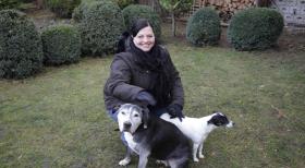 Tierretter im Einsatz - Wenn Tiere unter unwürdigen Bedingungen gehalten werde, dann ist das ein Fall für Stefan Bröckling von der Tierrechtsorgansition PETA. Er und sein Team helfen Tieren in Not. Moderatorin Nada Castrup begleitet den engagierten Tierschützer ... © SAT.1 Tierretter im Einsatz - Wenn Tiere unter unwürdigen Bedingungen gehalten werde, dann ist das ein Fall für Stefan Bröckling von der Tierrechtsorgansition PETA. Er und sein Team helfen Tieren in Not. Moderatorin Nada Castrup begleitet den engagierten Tierschützer ... © SAT.1