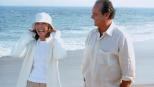Was das Herz begehrt - Nach und nach merken Harry (Jack Nicholson, r.) und Erica (Diane Keaton, l.), dass sie sich zueinander hingezogen fühlen. Doch wird alles gut gehen? © Warner Bros. Pictures Was das Herz begehrt - Nach und nach merken Harry (Jack Nicholson, r.) und Erica (Diane Keaton, l.), dass sie sich zueinander hingezogen fühlen. Doch wird alles gut gehen? © Warner Bros. Pictures
