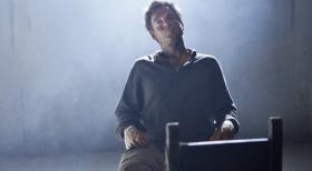 Auf der Suche nach Ziva wird Tony (Michael Weatherly) in Somalia festgehalten und unter Drogen gesetzt ... © CBS Television