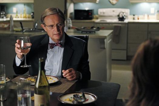 Navy CIS - Ducky (David McCallum) ist glücklich, er hat übers Internet eine Frau kennengelernt, mit der er eine Beziehung angefangen hat. Doch wie wird es mit den beiden weitergehen? © CBS Television