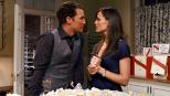 Der Womanizer - Die Nacht der Exfreundinnen - Während Connor (Matthew McConaughey, l.) auf der Hochzeitsfeier von seinem Bruder von einem Fettnäpfchen ins nächste stolpert, ist Jenny  (Jennifer Garner, r.) ständig darum bemüht, das entstehende Chaos einzudämmen. Als Connor von Onkel Waynes Geist auf eine nächtliche Odyssee geschickt wird, bei der er den Geistern seiner bisherigen, gegenwärtigen und zukünftigen Beziehungen begegnet, droht die Hochzeit endgültig zu platzen ... © 2008   Warner Brothers